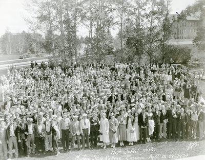 Large group of students during High School Week, 1934