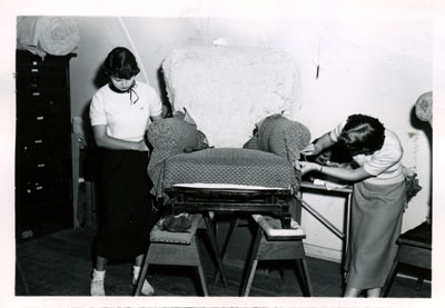 Upholstering lesson by Evelyn Strand and Patricia Erwin, 1954
