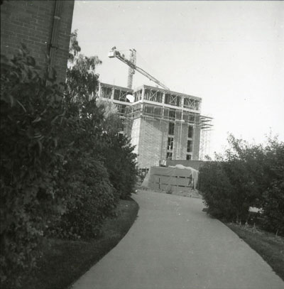 Leon Johnson Hall, Construction, 1969