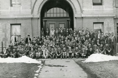 Group of Future Farmers of America in front of Linfield Hall.