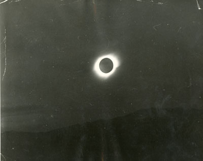 Eclipse of the sun at Butte, 1945