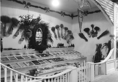 Sioux Pass community exhibit at the Richland County Fair, 1930