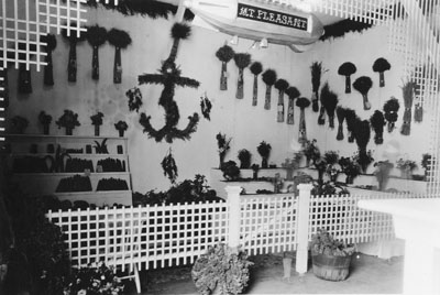 Mount Pleasant exhibit at the County Fair, 1930
