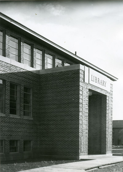 Library entrance at Montana State College, 1950