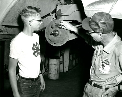 Thomas Miller, from Billings, Montana, tells Dennis Bradshaw how to Replace a Break in an Automobile.