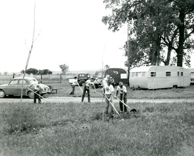 Members of the Huntley, Montana 4-h Club Work on Their Community Service Project.