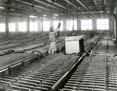 Electrolytic tank room, Zinc plant