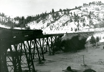 Ski train approaching summit of Continental Divide