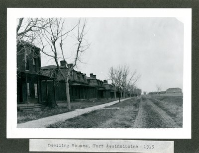 Dwelling Houses, Fort Assinniboine