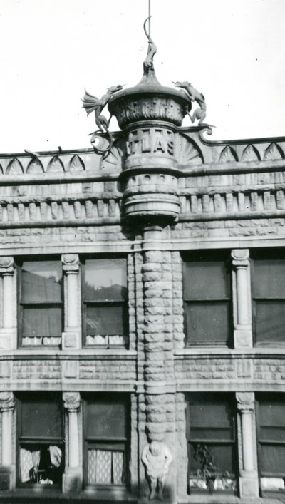 Ornamentation on Atlas Building