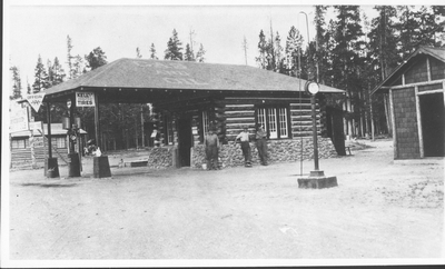 Hurless Service Station, West Yellowstone