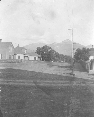 Livingston Montana across Callendar St. to Mys, July 4, 1905