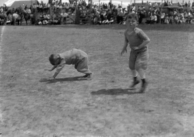 Sidney, Montana - Rodeo & Fair - boys playing