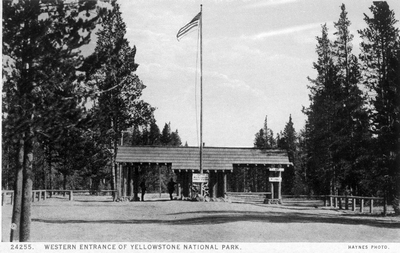 Yellowstone National Park - Western entrance