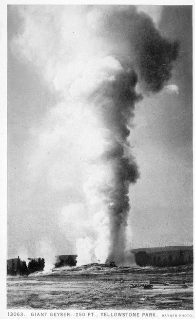 Giant Geyser - 250 ft., Yellowstone Park