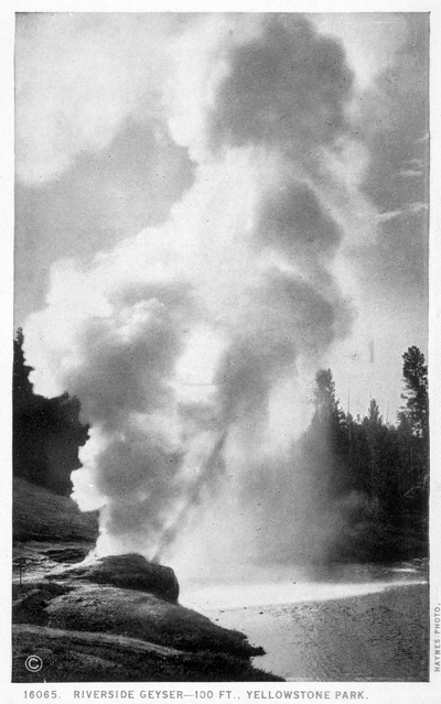 Riverside Geyser - 100 ft., Yellowstone Park