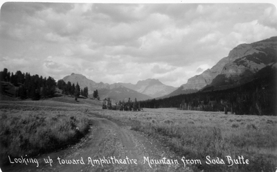Looking up toward Amphitheatre Mountain from Soda Butte