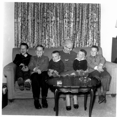 Mary Meigs Atwater & grandchildren at Christmas
