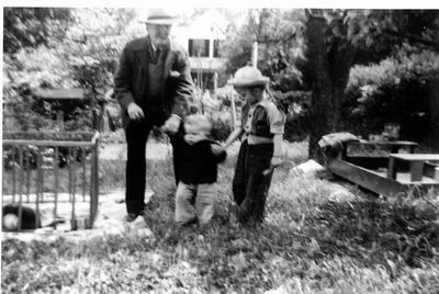 J W. (Jack) Hart & young children playing