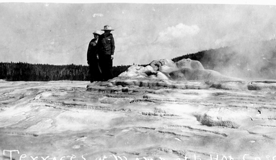 Yellowstone National Park - visiting the Terraces at Mammoth Hot Springs