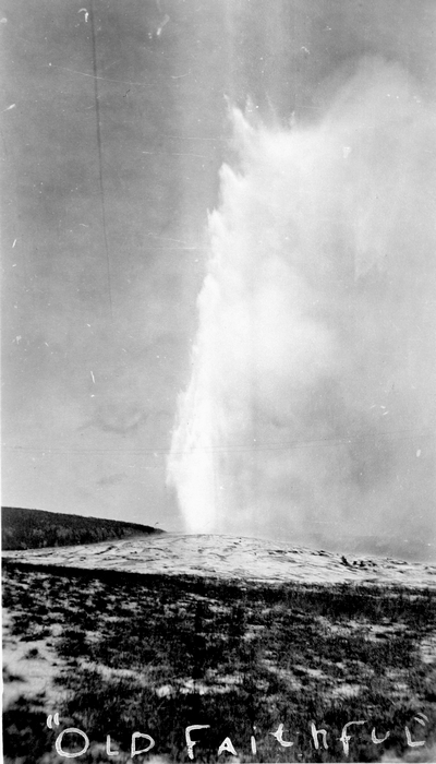 Yellowstone National Park - Old Faithful
