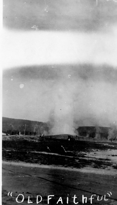 Yellowstone National Park - Old Faithful