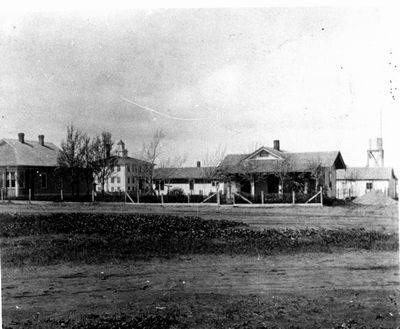 Ekalaka Carter County, Montana -courthouse in background