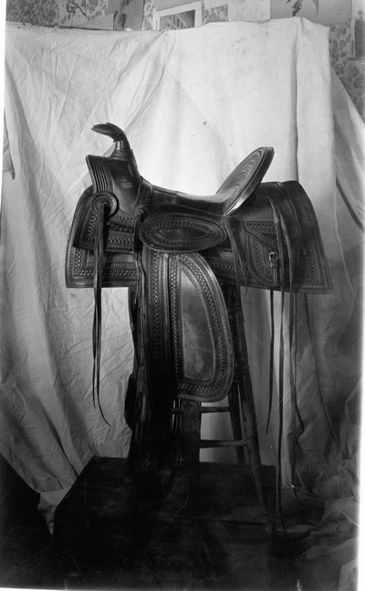 Cowboy saddle