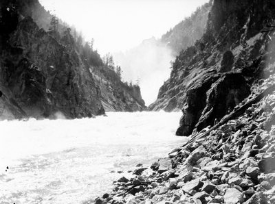 Gallatin River