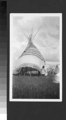 Lodges: Alberta: Tipi in windstorm, 1927