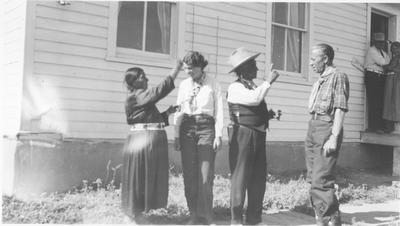 Black and white photo of Estella Bernadotte, Yellow Kidney and Count Folke Bernadotte performing a blessing