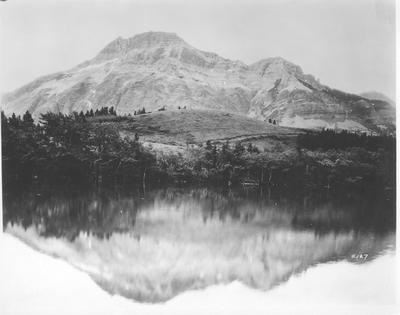 Waterton Lakes National Park: Reflected Mountains